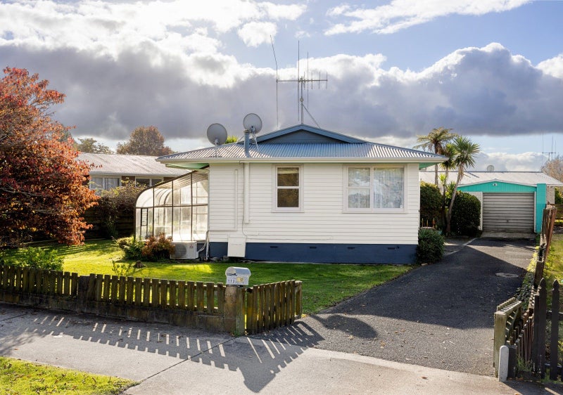 112 Saxbys Road, Deanwell, Hamilton - Carousel 1