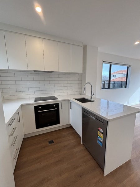 3 Pataka Way, Mount Roskill, Auckland - Carousel 2