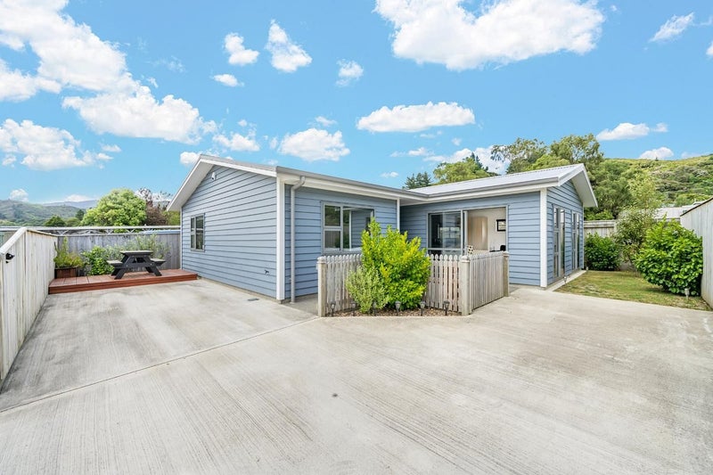 25C Wainuiomata Road, Wainuiomata, Lower Hutt - Carousel 6