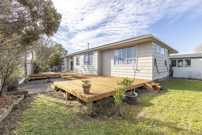 16 Perrin Place, Kelvin Grove, Palmerston North - Carousel 5
