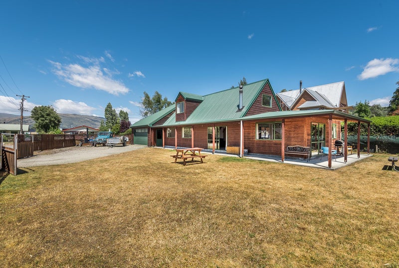 2 Frye Crescent, Albert Town, Wanaka - Carousel 1