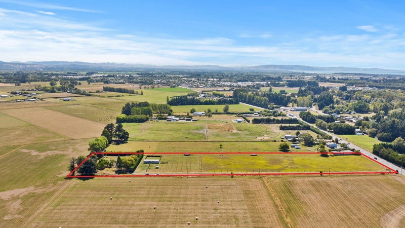 835 Main Road, WOODEND, KAIAPOI - Carousel 1
