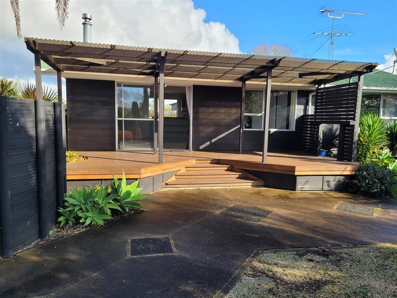 5 Monument Road, Papakura - Carousel 2