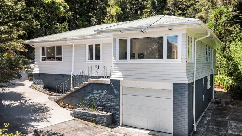 26 Phillip Avenue, Glen Eden, Auckland - Carousel 1