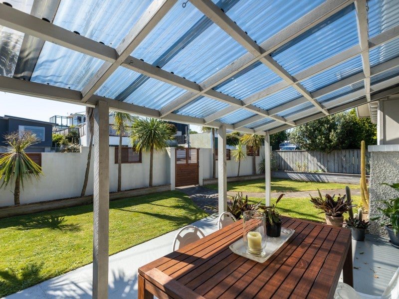 25 Birdwood Avenue, Moturoa, New Plymouth - Carousel 2