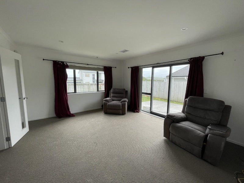 77 Grenada Drive, Grenada Village, Wellington - Carousel 2