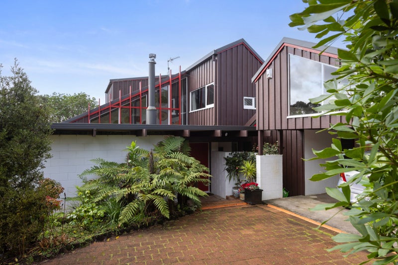 18 Miraka Place, Birkenhead, Auckland - Carousel 1