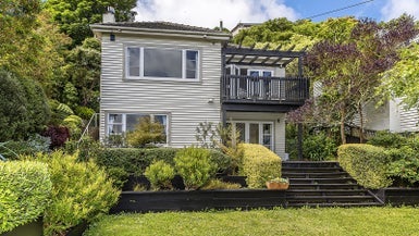 35 Rangoon Street, Khandallah, Wellington - Carousel 1