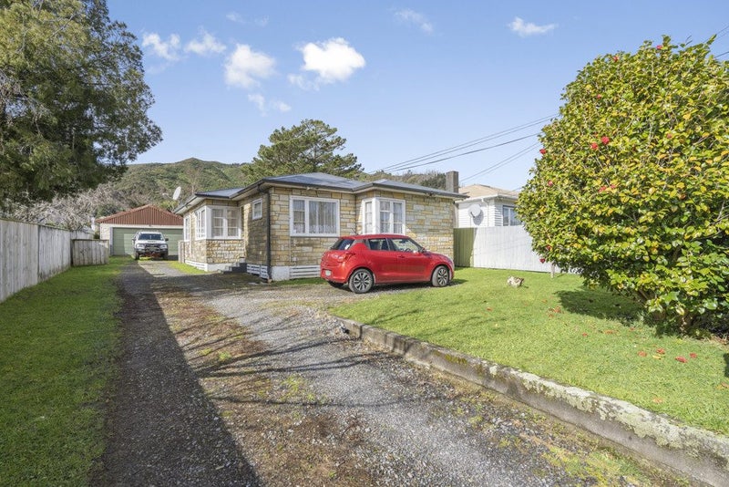 52 Frederick Street, Wainuiomata, Lower Hutt - Carousel 1