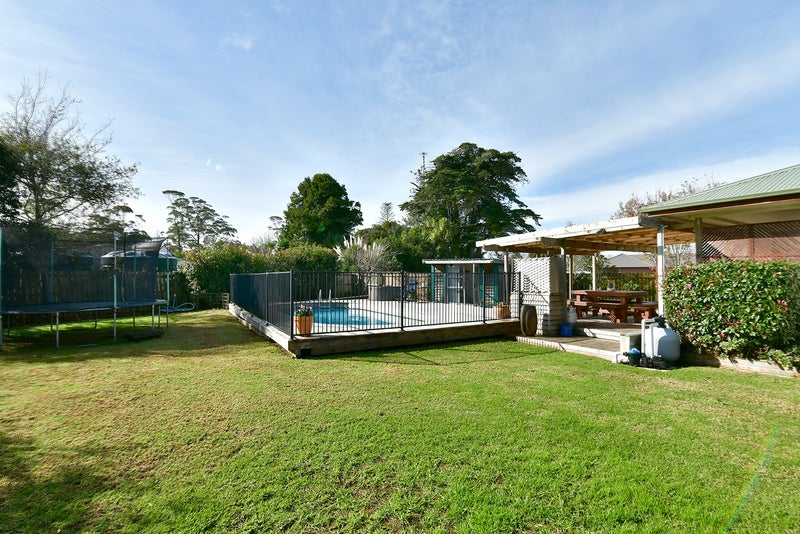 20 Aitkenhead Court, Parakai, Helensville - Carousel 1