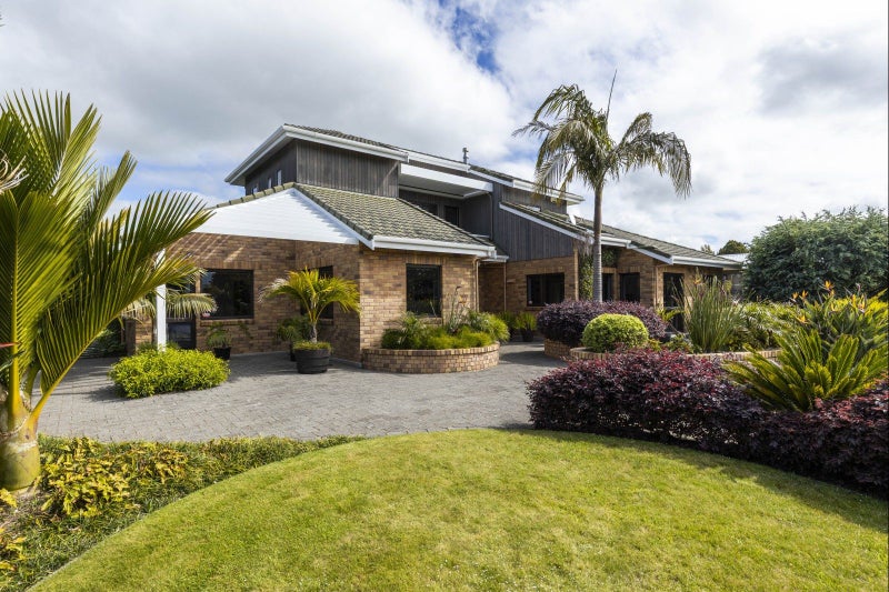 63A Karina Road, Merrilands, New Plymouth - Carousel 1