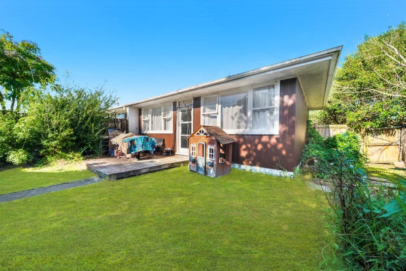 67A Kenderdine Road, Papatoetoe, Auckland - Carousel 1