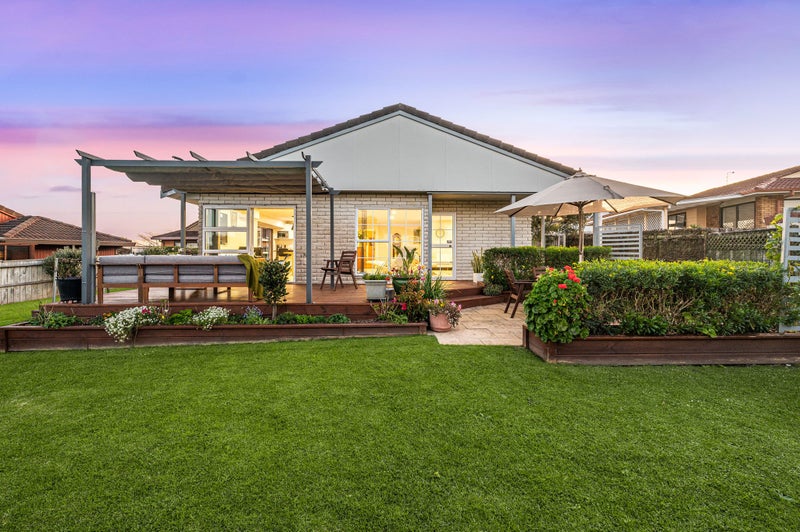 30 Booralee Avenue, Botany Downs, Auckland - Carousel 1