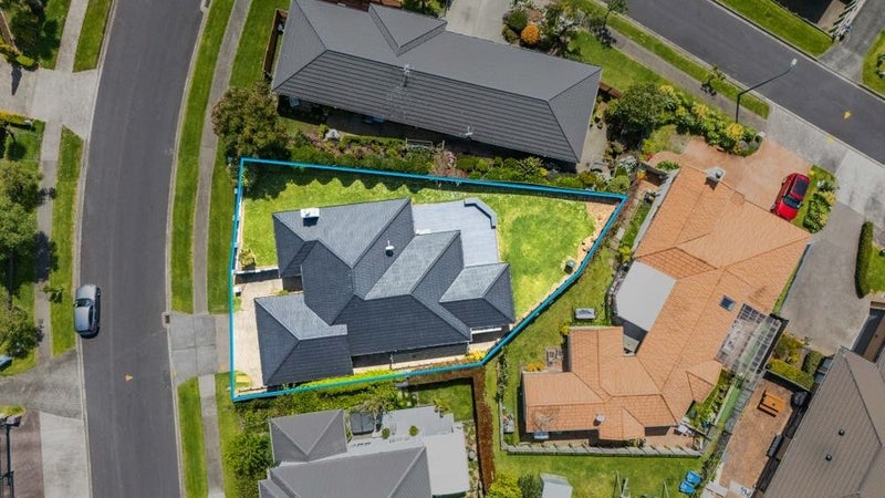 5 Phoenicia Court, The Gardens, Auckland - Carousel 1