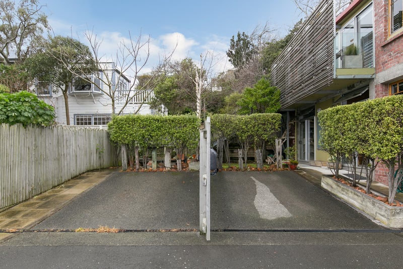 1A Manley Terrace, Newtown, Wellington - Carousel 20