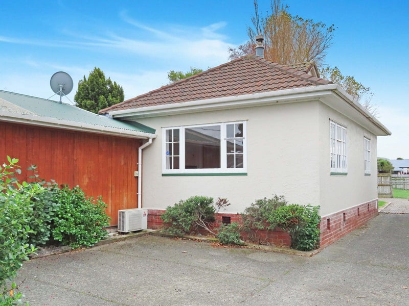 7 Douglas Street, Waiwhetu, Lower Hutt - Carousel 1