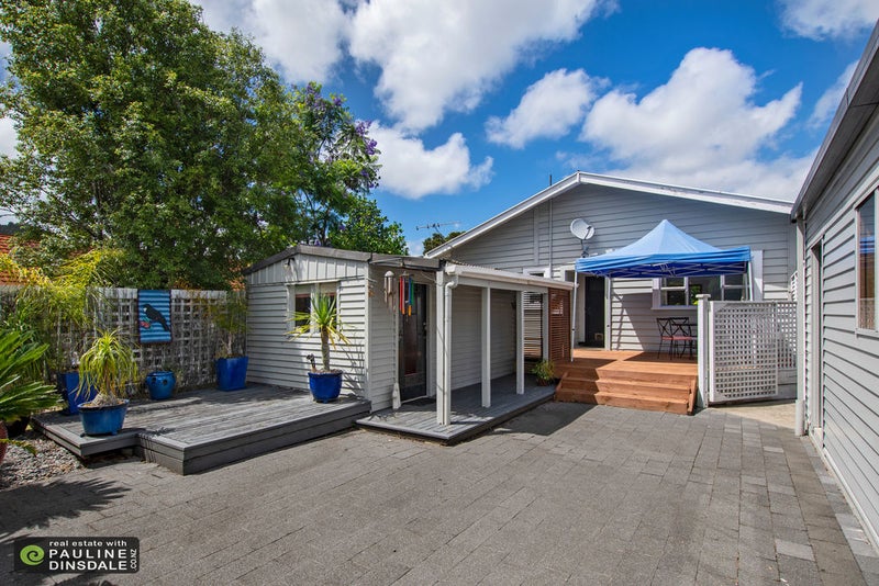 7 Parahaki Street, Regent, Whangarei - Carousel 2