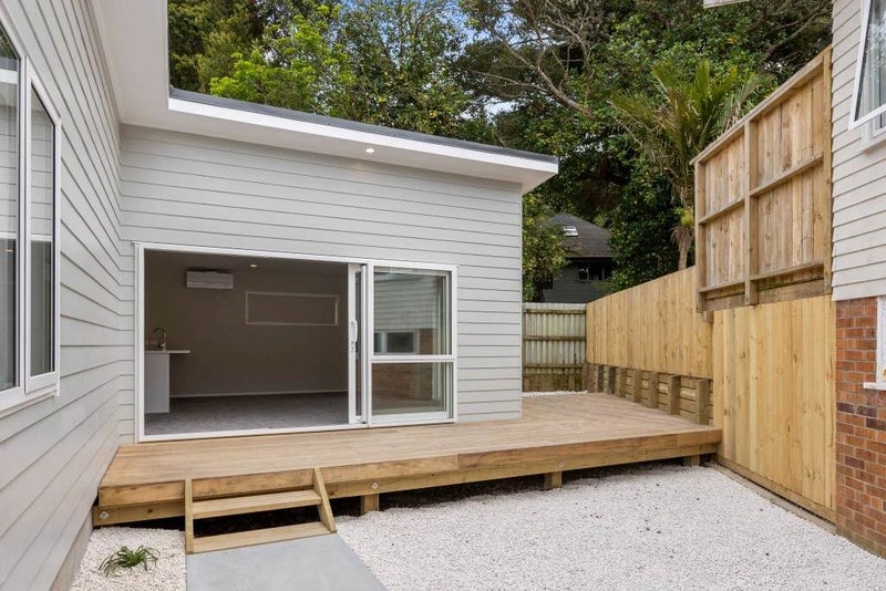 30 Compton Street, Hillcrest, Auckland - Carousel 1