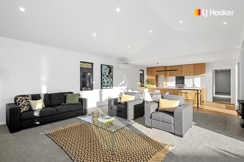 8 Craigellachie Lane, Kenmure, Dunedin - Carousel 2