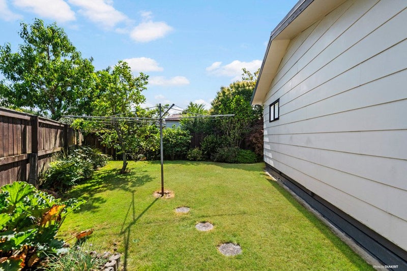 38 Waterford Road, Fitzroy, Hamilton - Carousel 2