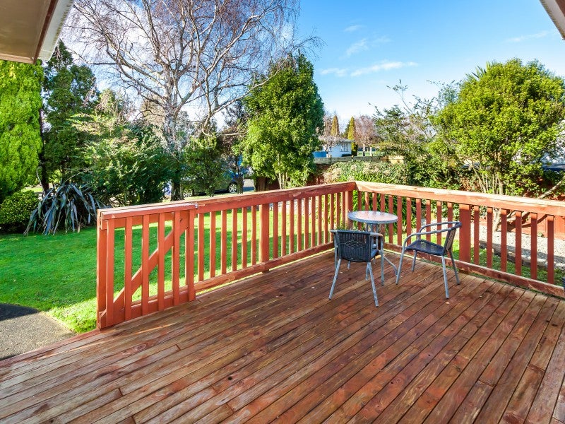 3 Norwich Place, Awapuni, Palmerston North - Carousel 2