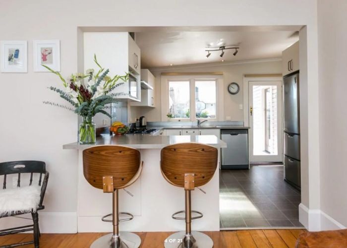 53 Georges Drive, Napier South, Napier - Carousel 2