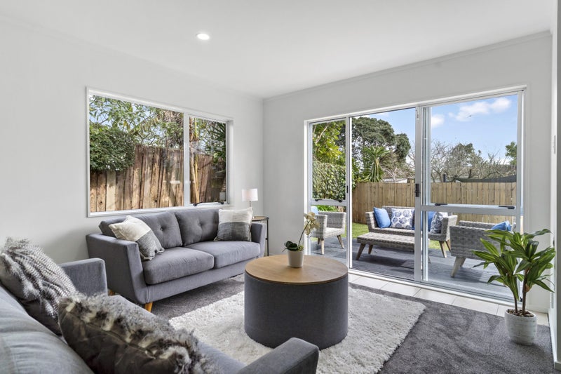 2/328 Rangatira Road, Beach Haven, Auckland - Carousel 2