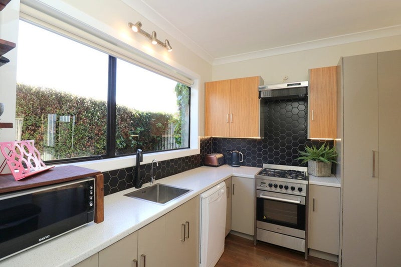 8 Arthur Street, Gladstone, Invercargill - Carousel 2