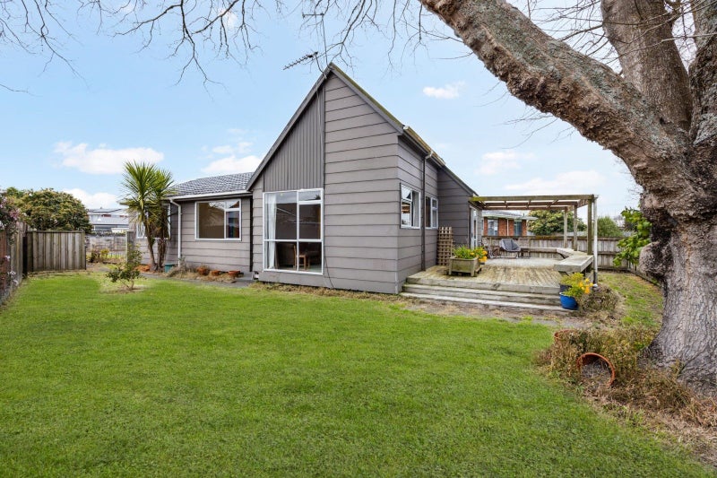 19 Morrow Avenue, St Andrews, Hamilton - Carousel 1