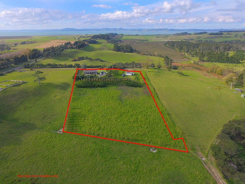 10 Mcmurdo Road, Helensville - Carousel 1