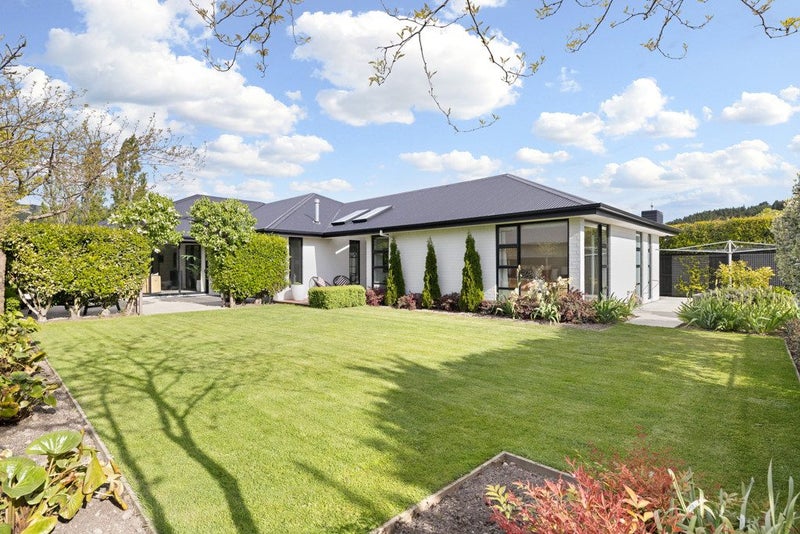 5 Dalweny Lane, Cracroft, Christchurch - Carousel 2
