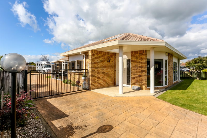 275 Mangorei Road, Merrilands, New Plymouth - Carousel 1