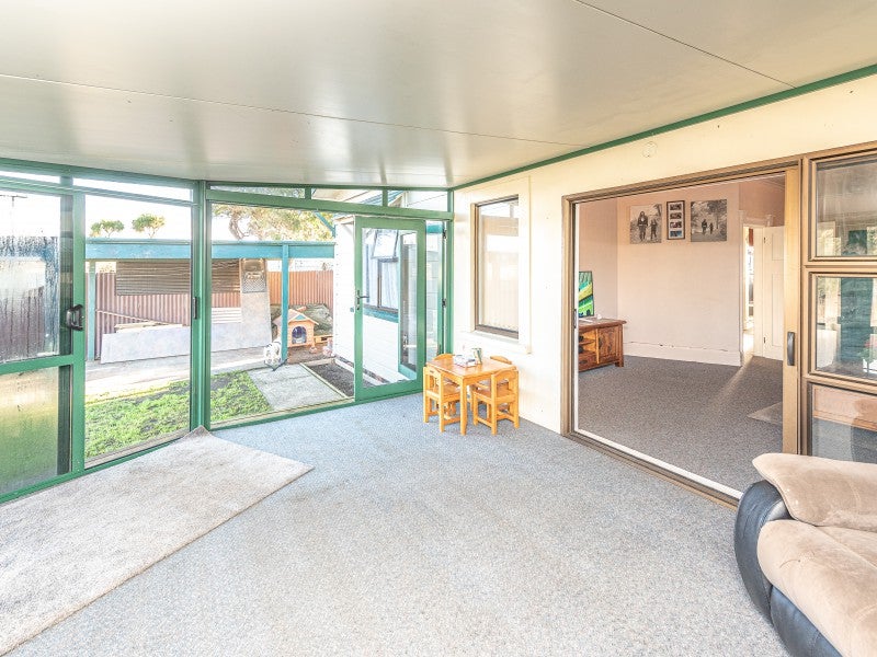 4 Kings Avenue, Gonville, Whanganui - Carousel 12