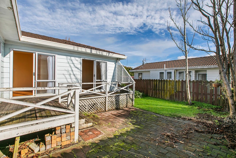 2/36 Taitimu Drive, Weymouth, Auckland - Carousel 1