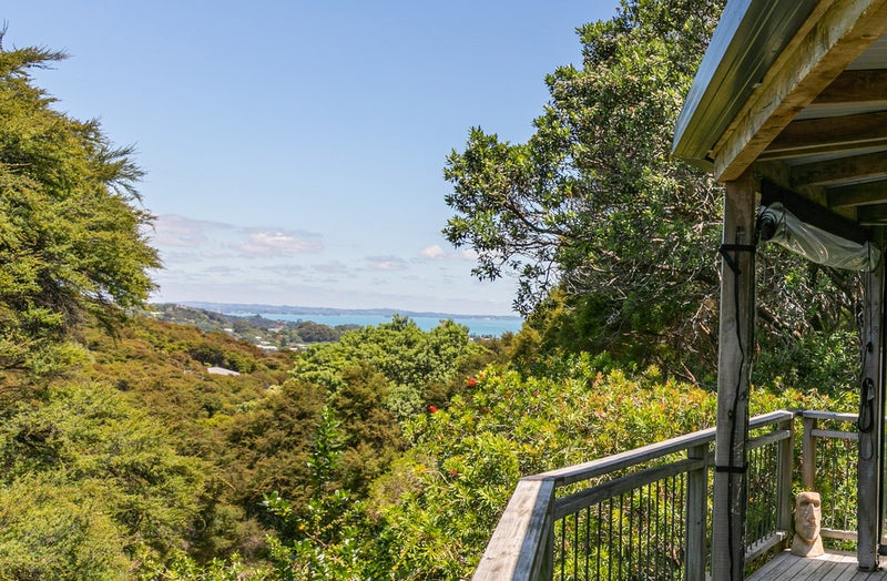 12 View Road, Ostend, Waiheke Island - Carousel 2