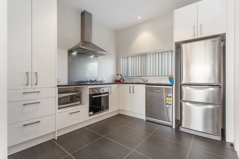 9 Walsh RD, papakura, Papakura - Carousel 2