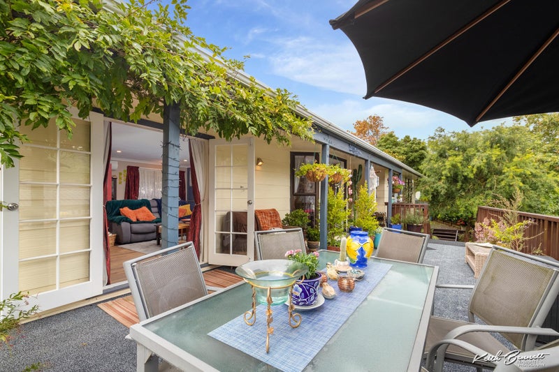 109 Gemstone Drive, Birchville, Upper Hutt - Carousel 1