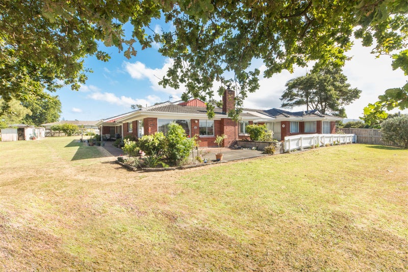 74 Millbrook Road, Henderson, Auckland - Carousel 1