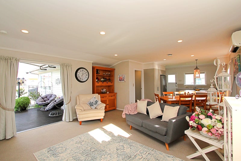 62 Downing Avenue, Pirimai, Napier - Carousel 2