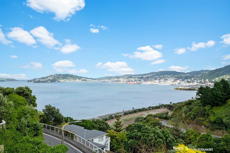 63 Onslow Road, Khandallah, Wellington - Carousel 2