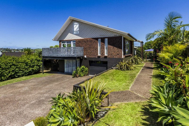 82 Stanaway Street, Hillcrest, Auckland - Carousel 1