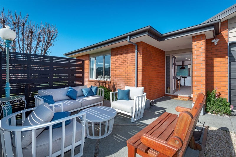 14 St Peters Close, Woolston, Christchurch - Carousel 1