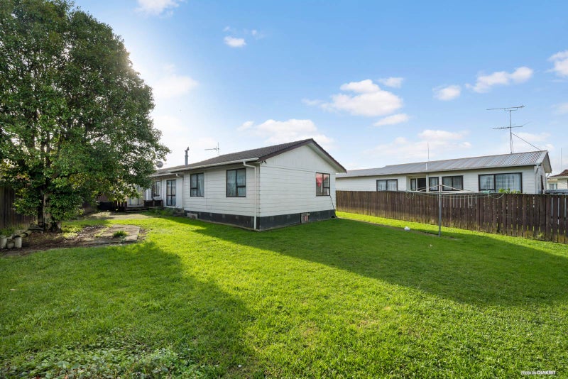 47 Secretariat Place, Randwick Park, Auckland - Carousel 1