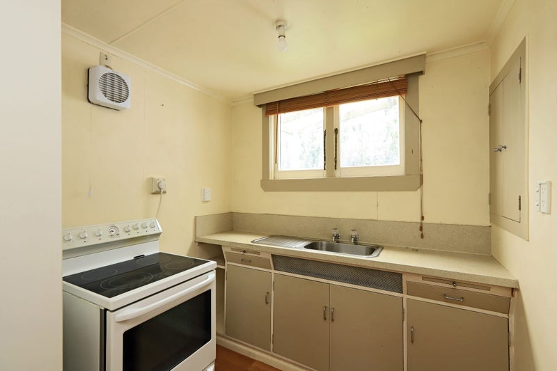 1015 Heretaunga Street East, Parkvale, Hastings - Carousel 2