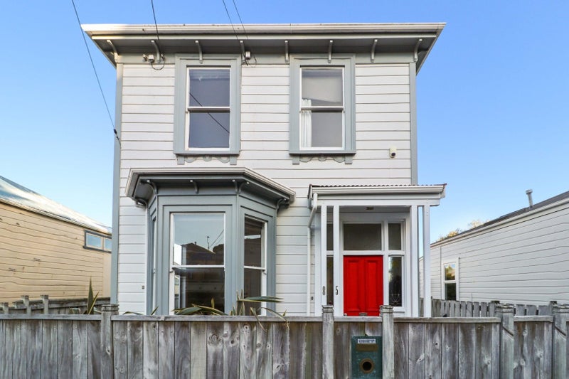 85 Te Wharepouri Street, Berhampore, Wellington - Carousel 1