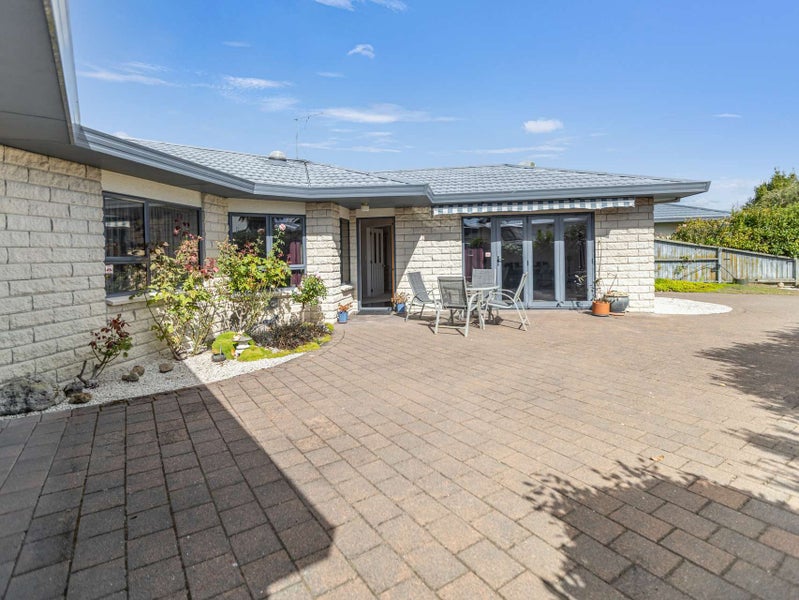 136 Roberts Street, Taupo - Carousel 2