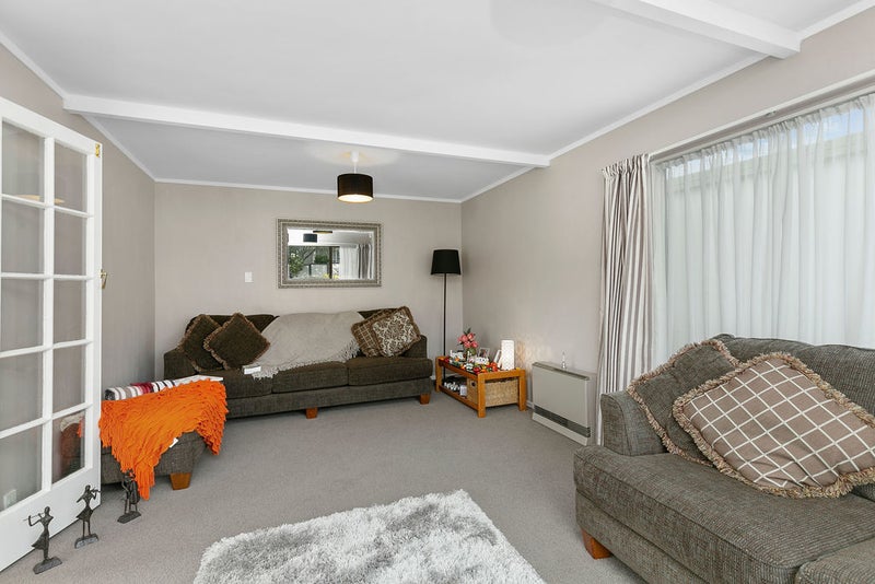 9 Abilene Crescent, Churton Park, Wellington - Carousel 2