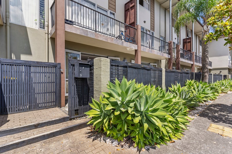 5/29 Haven Drive, East Tamaki, Auckland - Carousel 32