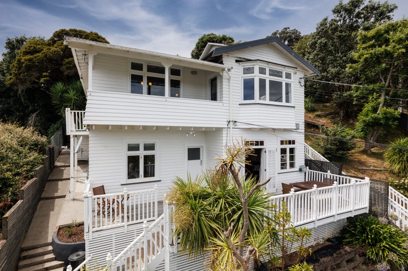 11 Balmoral Terrace, Newtown, Wellington - Carousel 1