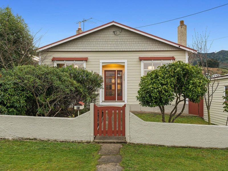 21 Blackman Avenue, Sawyers Bay, Dunedin - Carousel 1